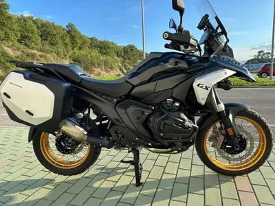 Bmw R 1300 GS Triple Black (2023 - 26) usata