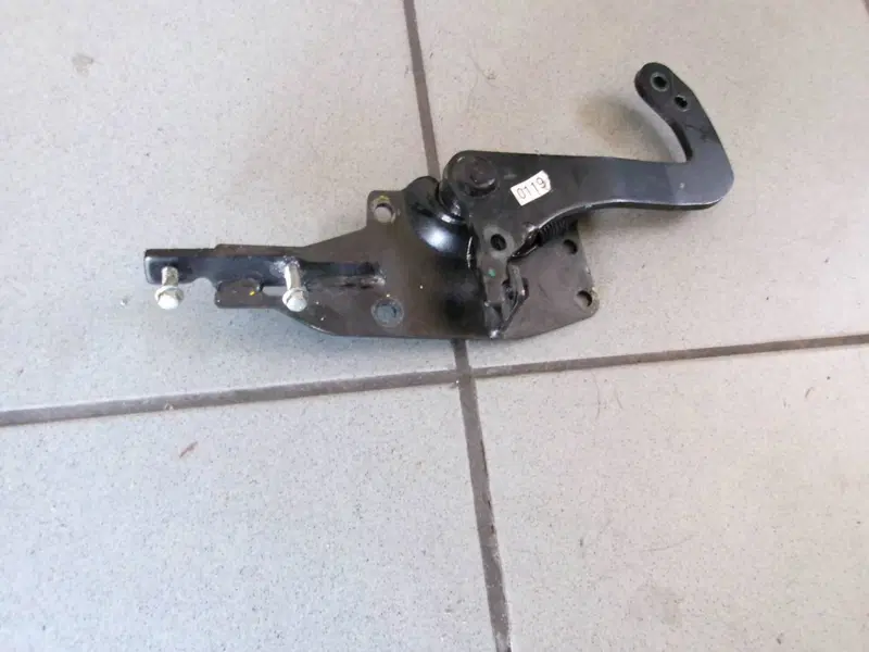 SUPPORTO POMPA FRENO POSTERIORE PIAGGIO MP3 350 SP (3)