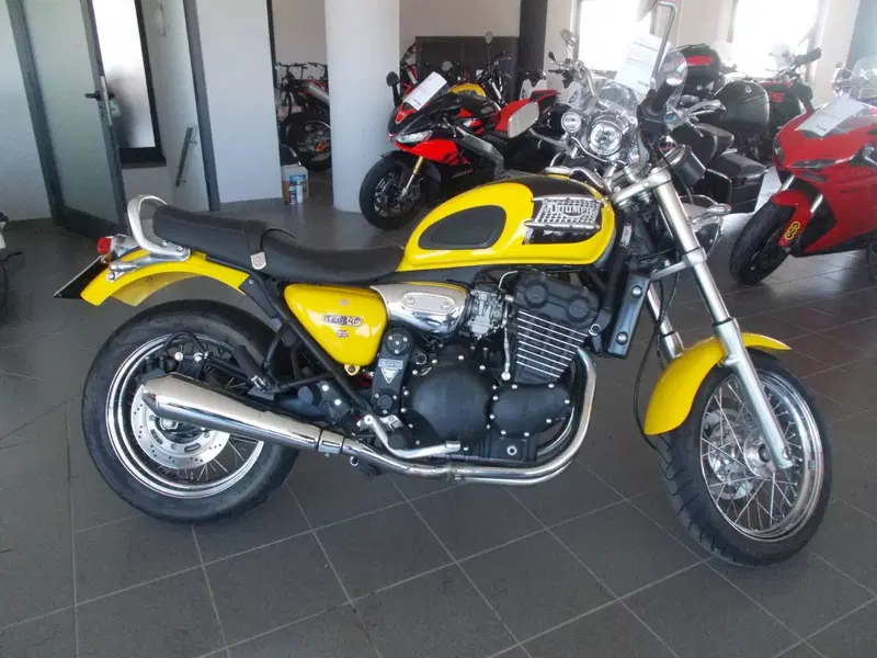 Triumph Legend TT 900 (1998 - 02) (2)
