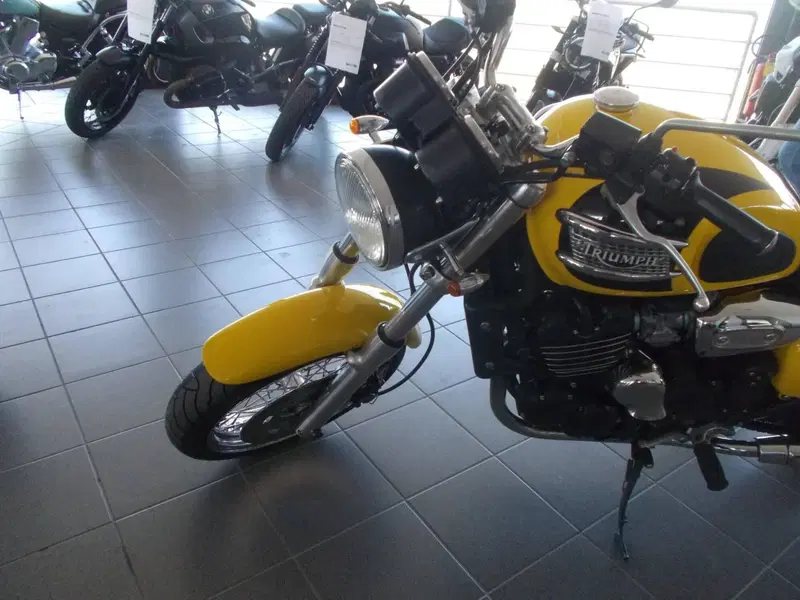 Triumph Legend TT 900 (1998 - 02) (5)