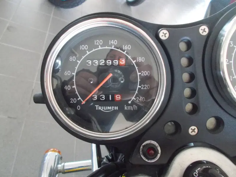 Triumph Legend TT 900 (1998 - 02) (6)