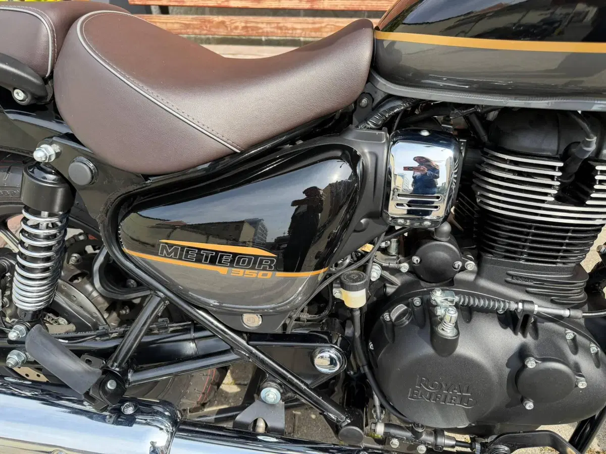 Royal Enfield Meteor 350 (2021 - 26) (3)