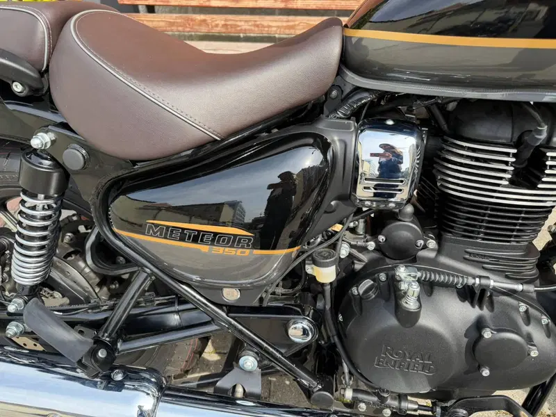 Royal Enfield Meteor 350 (2021 - 26) (3)
