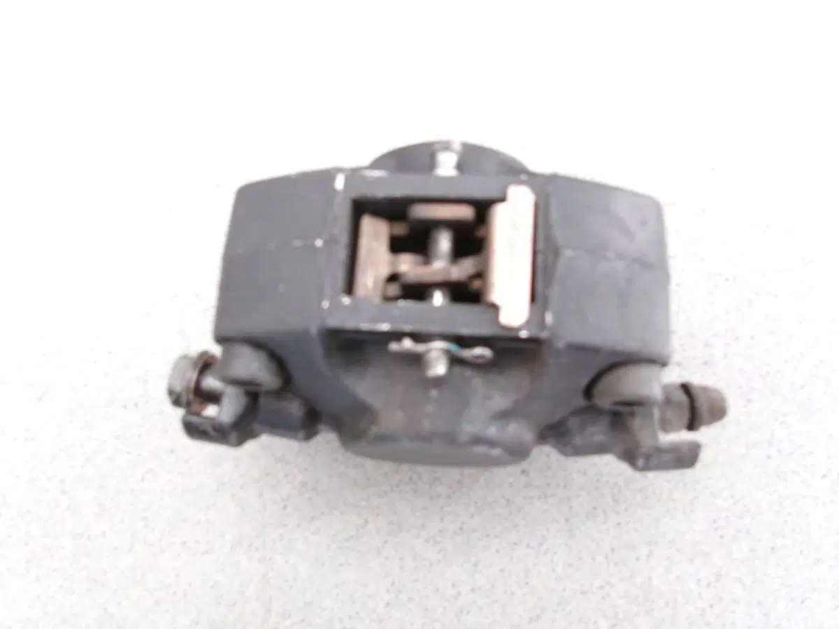 PINZA FRENO ANTERIORE DESTRA PIAGGIO MP3 350 SPORT (2)
