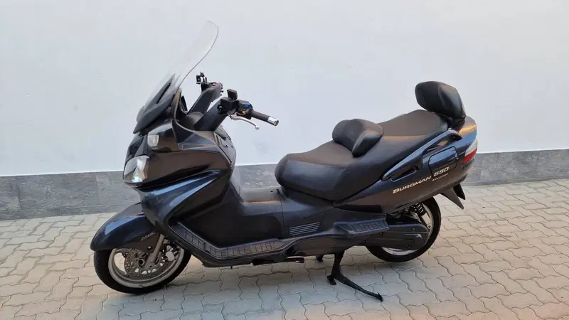 Suzuki Burgman AN 650 Executive (2004 - 06)