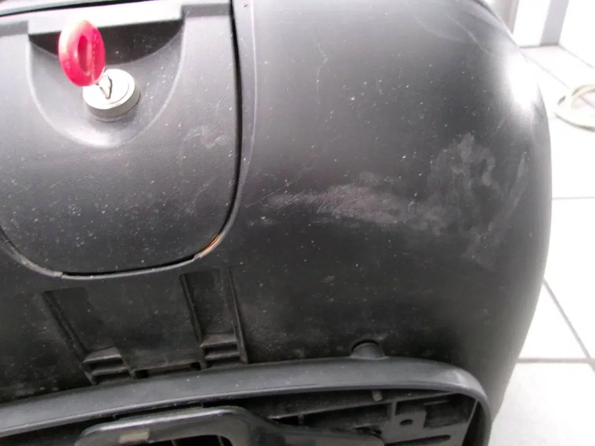 BAULETTO 37 LT COMPLETO DI PIASTRE PIAGGIO MP3 350 (14)