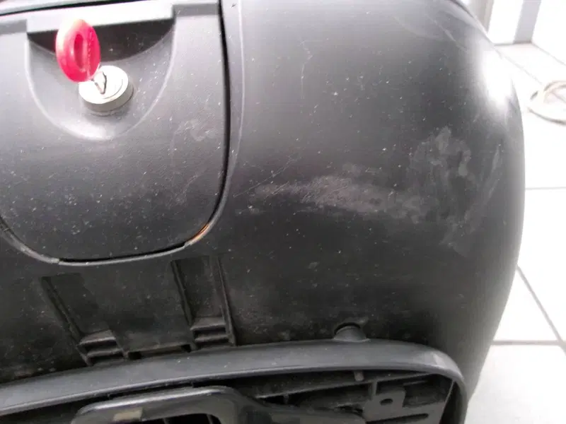 BAULETTO 37 LT COMPLETO DI PIASTRE PIAGGIO MP3 350 (14)