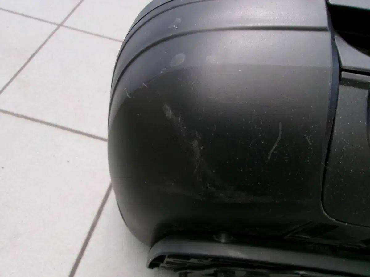 BAULETTO 37 LT COMPLETO DI PIASTRE PIAGGIO MP3 350 (15)