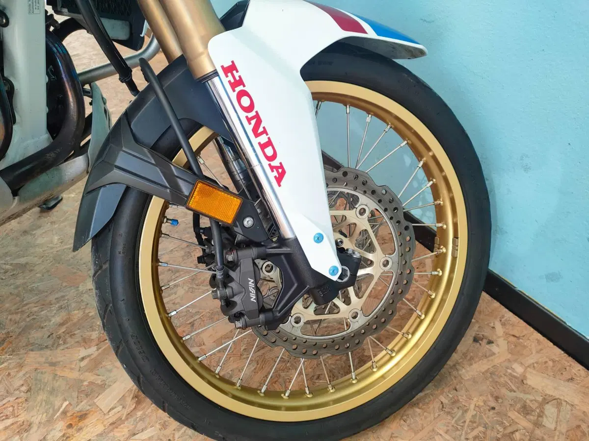 Honda Africa Twin CRF 1000L Adventure Sports (2018 - 19) (9)