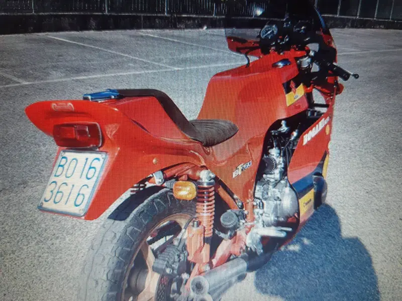 Suzuki GT750 (2)