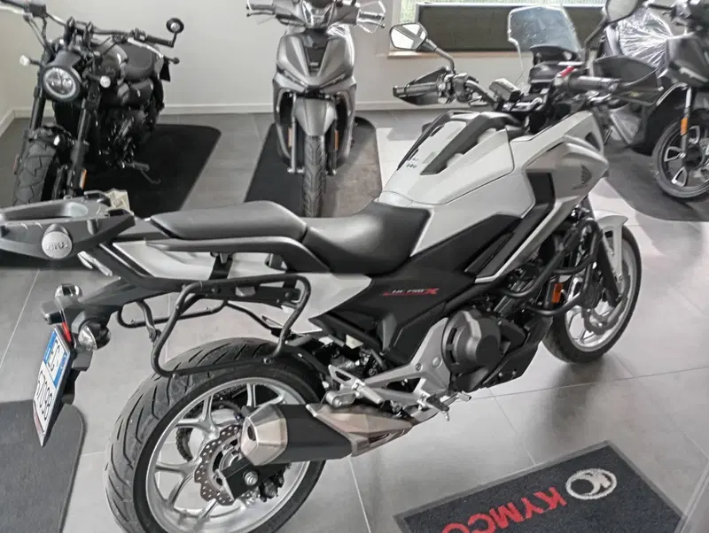 Honda NC 750 X ABS (2016 -17) (5)