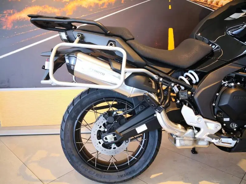 CFMOTO 700MT Adventure (2025 - 26) (5)