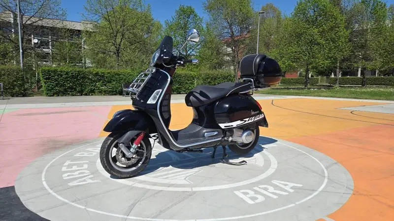Vespa GTS 300 Super (2008 - 16)