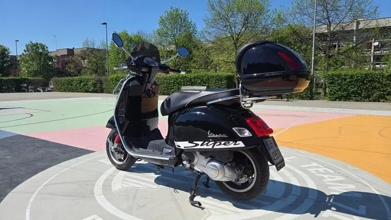 Vespa GTS 300 Super (2008 - 16) (5)