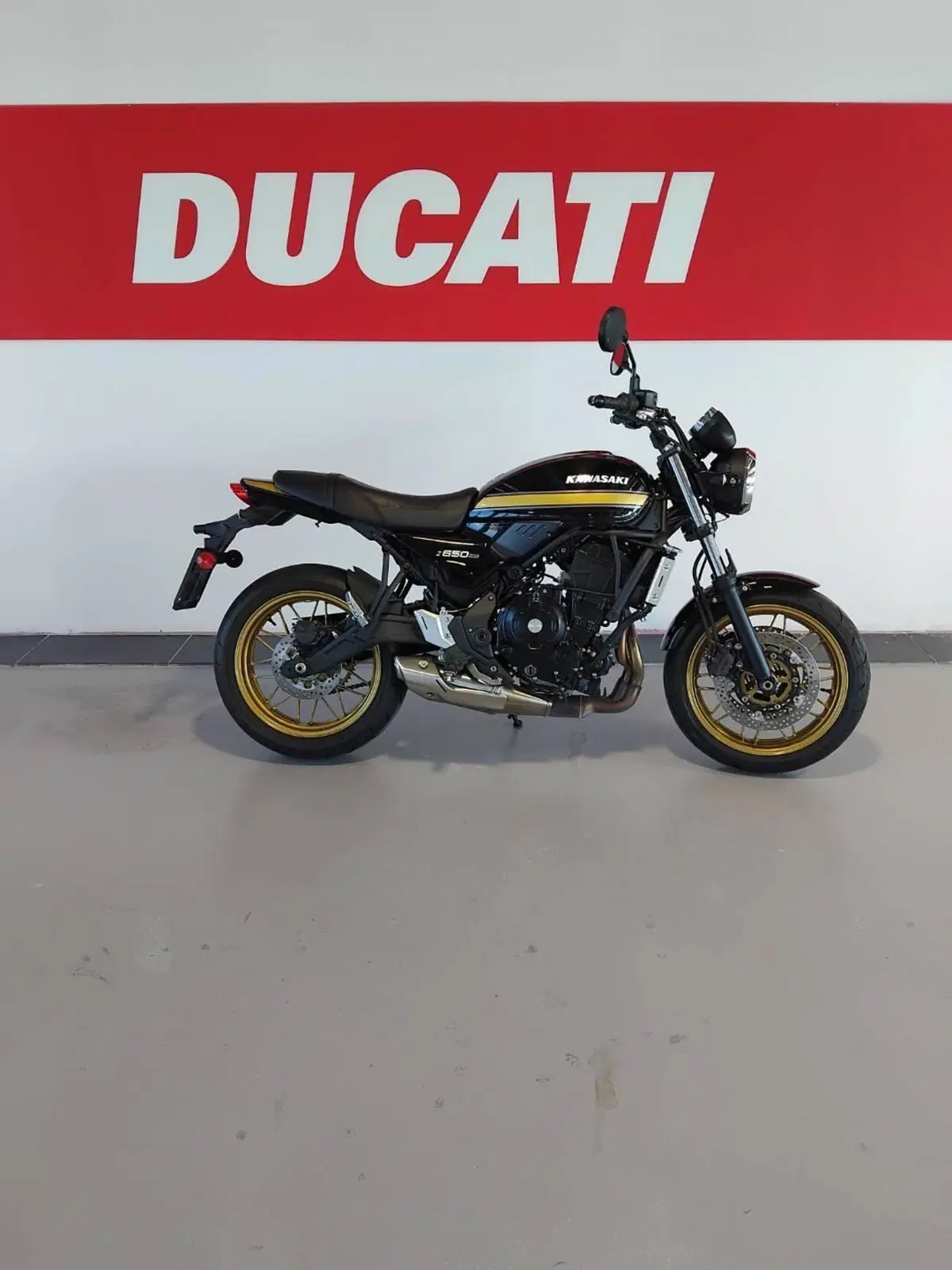 Kawasaki Z 650 RS (2025 - 26)