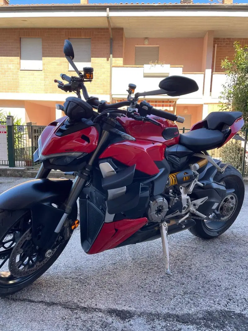 Ducati Streetfighter V2 (2022 - 24)