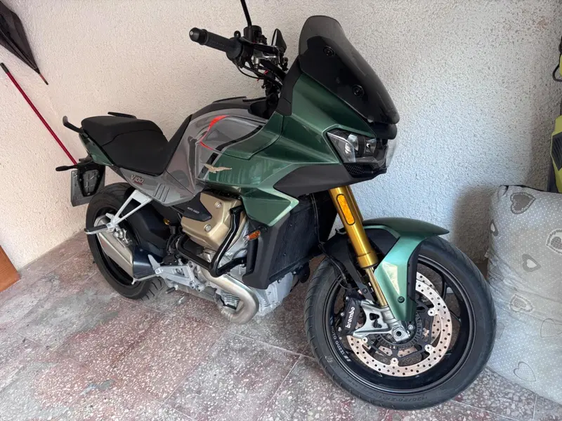 Moto Guzzi V100 Mandello S (2022 - 24) (12)