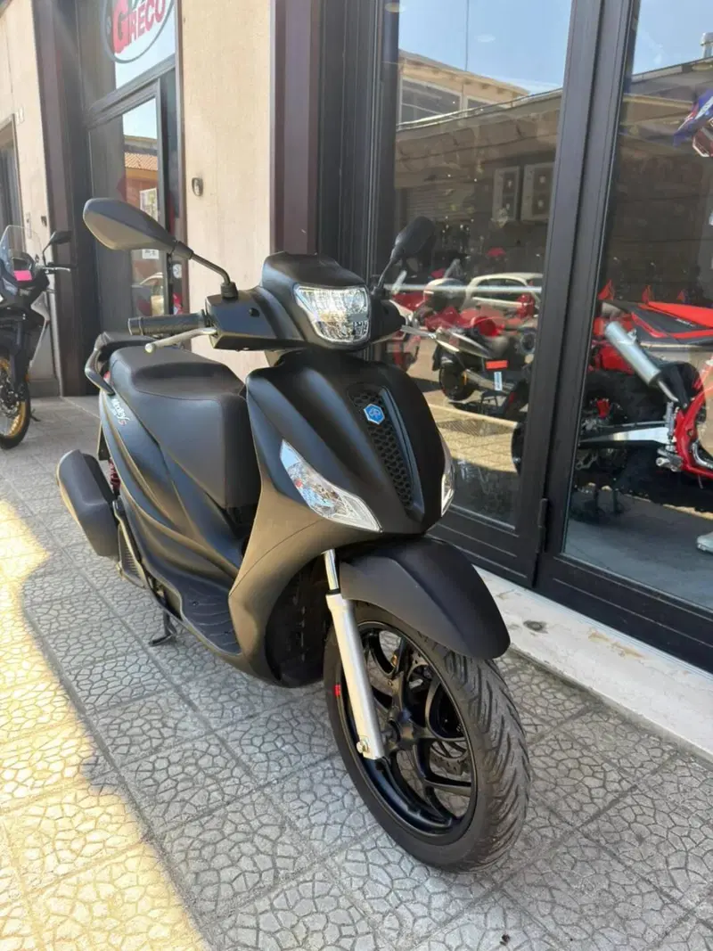 Piaggio Medley 125 S ABS (2021 - 24) (2)