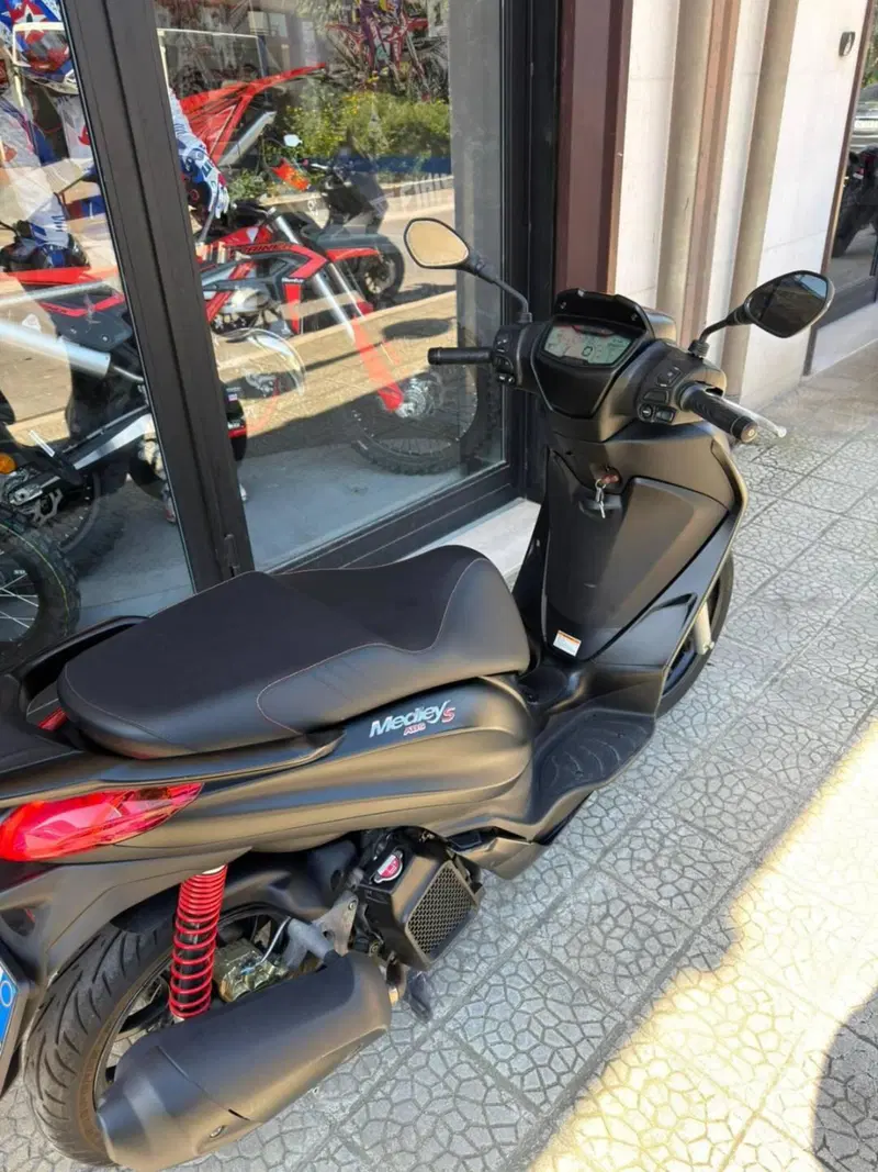 Piaggio Medley 125 S ABS (2021 - 24) (5)