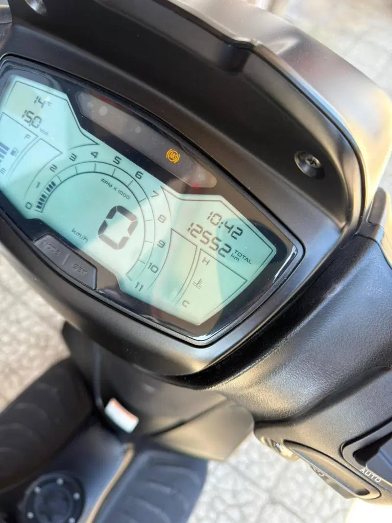 Piaggio Medley 125 S ABS (2021 - 24) (3)