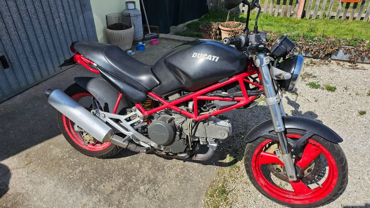 Ducati Monster 600 Dark (2002)