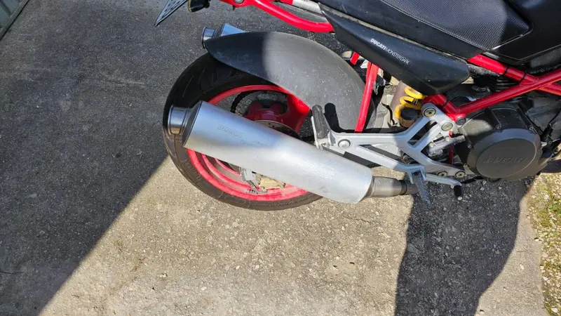 Ducati Monster 600 Dark (2002) (2)