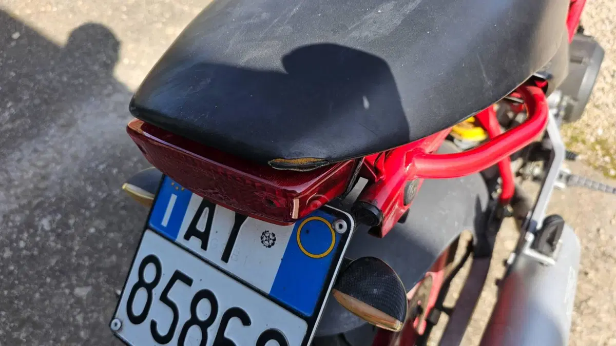 Ducati Monster 600 Dark (2002) (5)