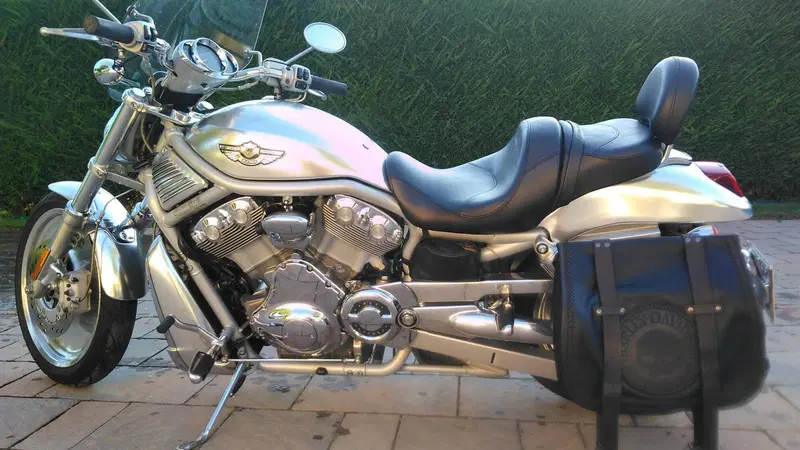Harley-Davidson 1130 V-Rod (2002 - 05) - VRSCA