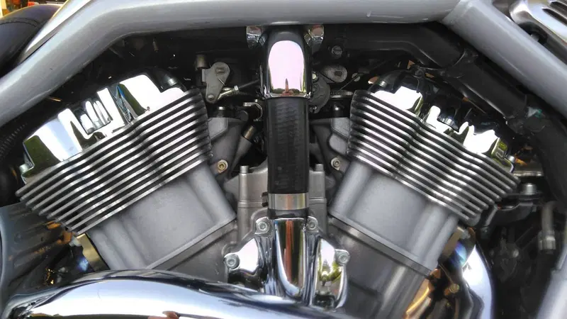 Harley-Davidson 1130 V-Rod (2002 - 05) - VRSCA (8)