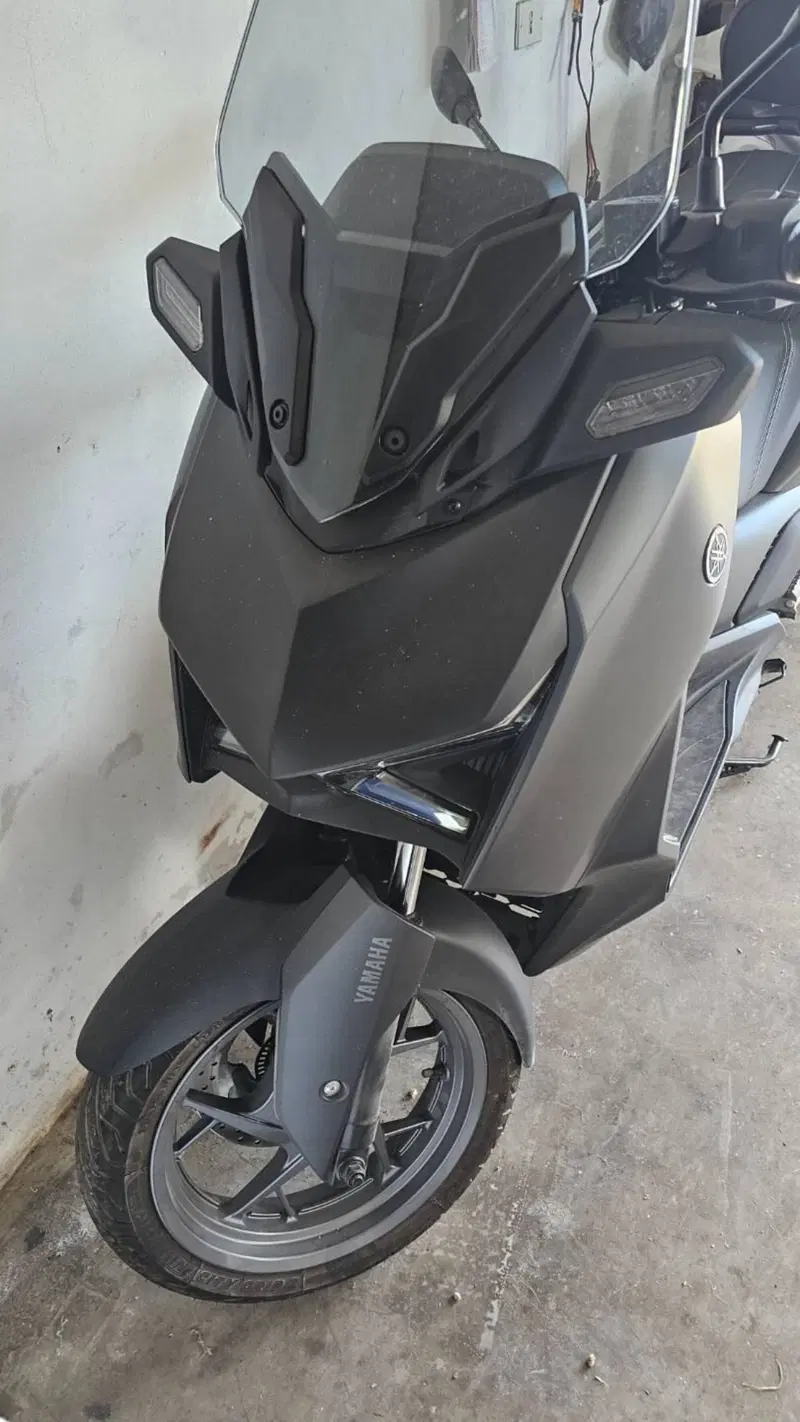 Yamaha X-Max 300 (2021 - 24) (6)