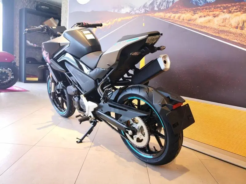 CFMOTO 125NK (2025 - 26) (8)