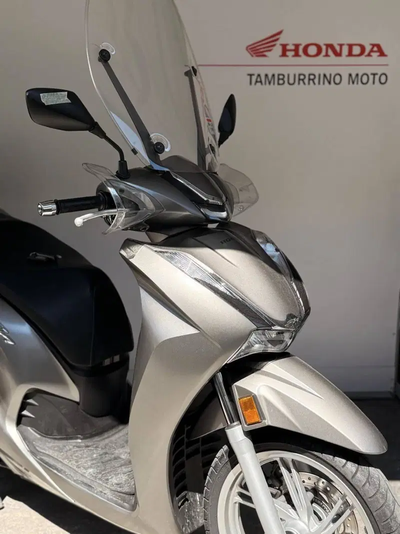 Honda SH 350 (2021 - 24) (2)