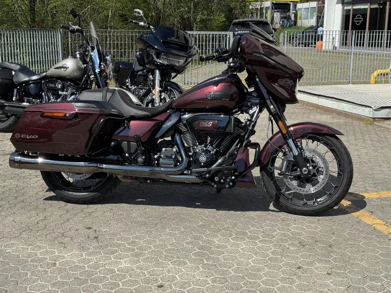 Harley-Davidson CVO Street Glide (2024) (5)