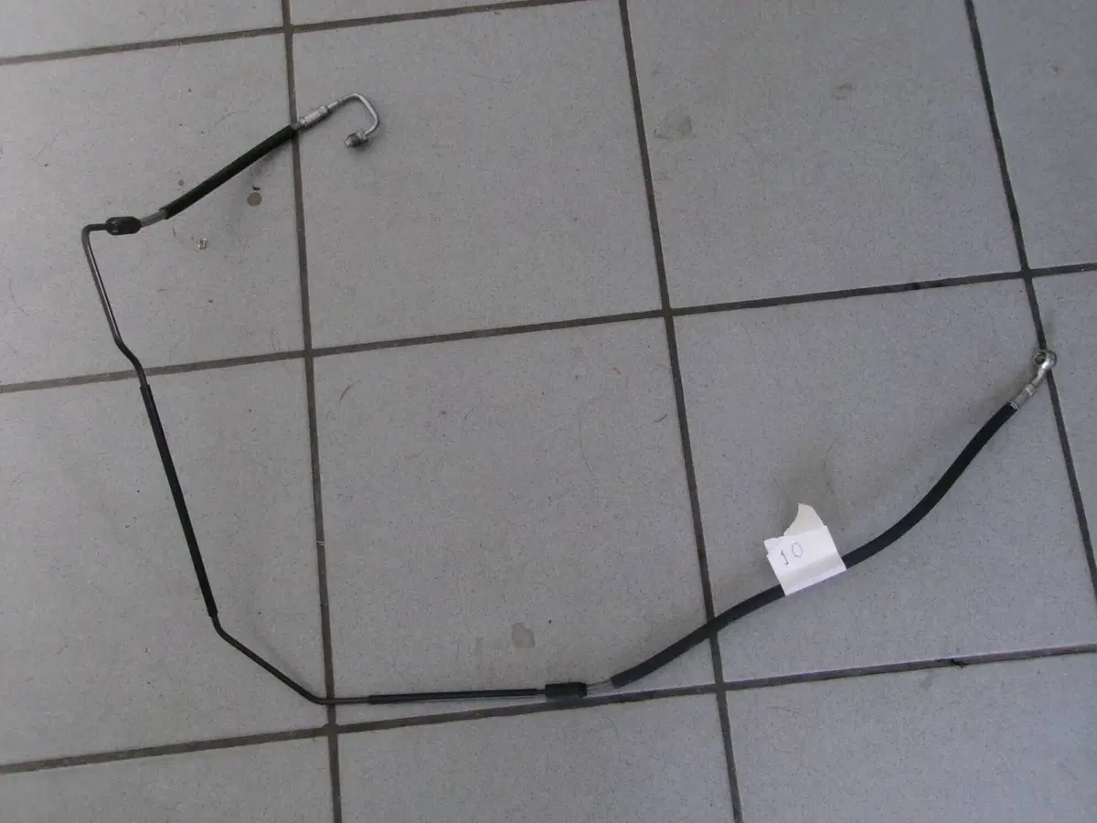 TUBO (10) DA VALVOLA CM082806 A MODULO ABS PIAGGIO