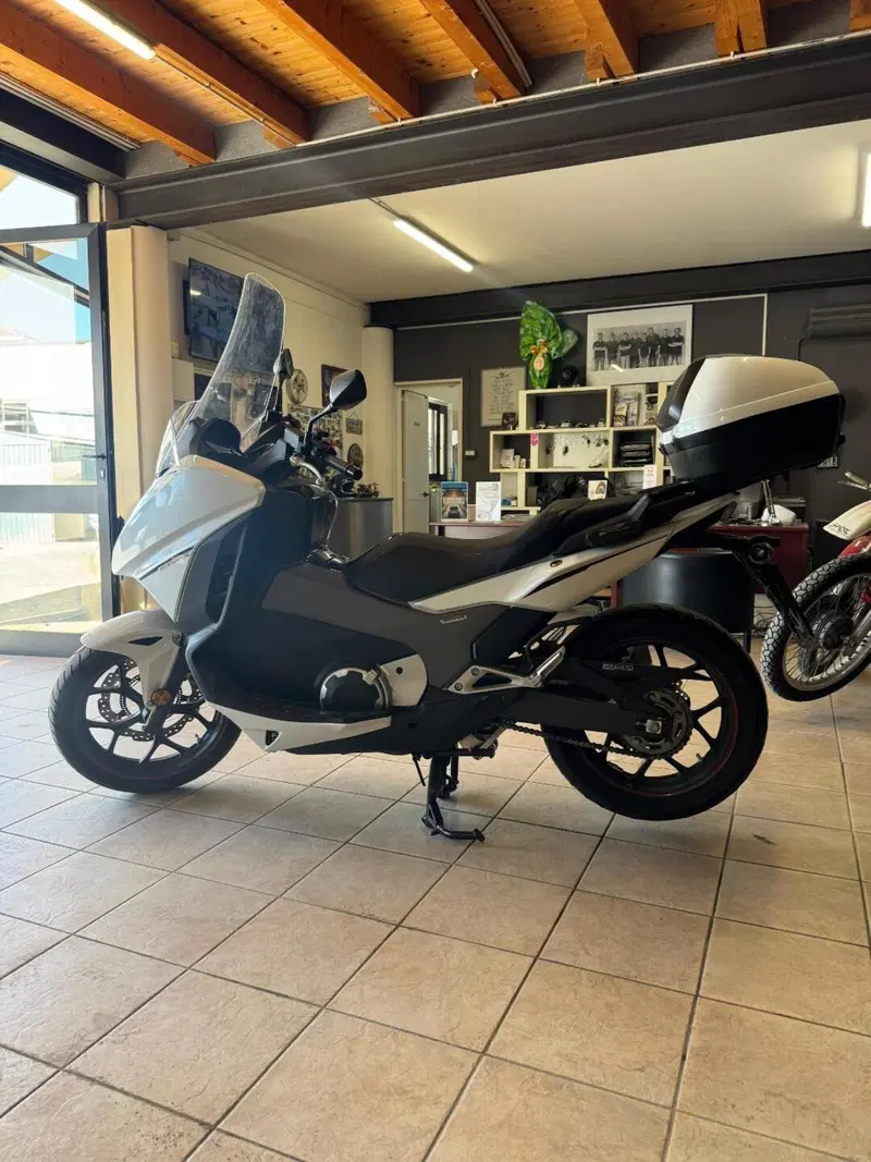 Honda Integra 750 DCT (2018 - 20) (4)
