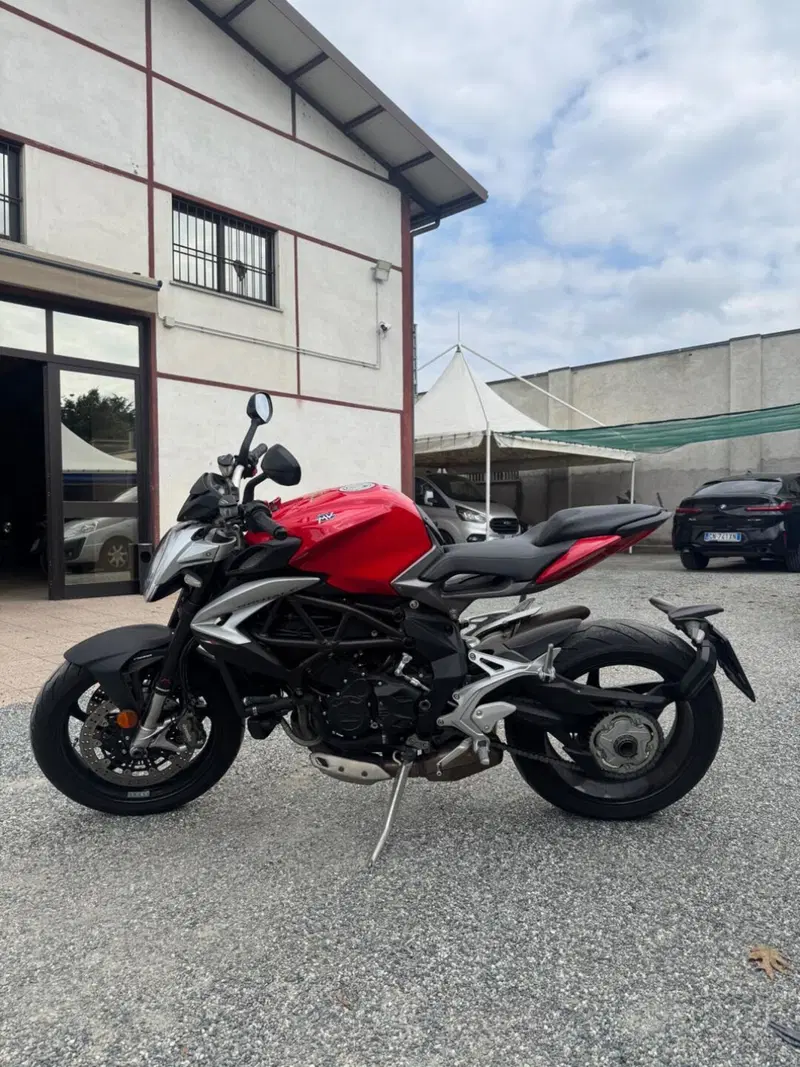 MV Agusta Brutale 800 EAS ABS (2016 - 19) (2)