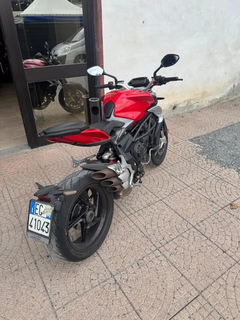 MV Agusta Brutale 800 EAS ABS (2016 - 19) (7)