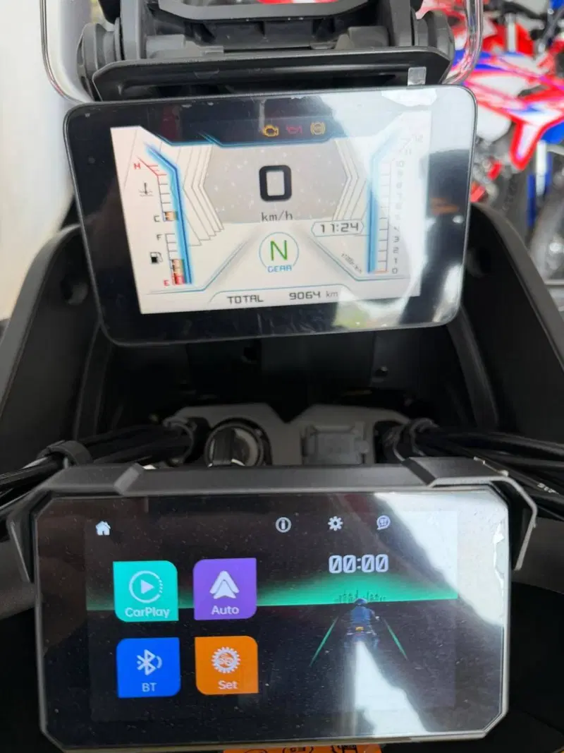 QJ Motor SVT 650 X (2024) (6)