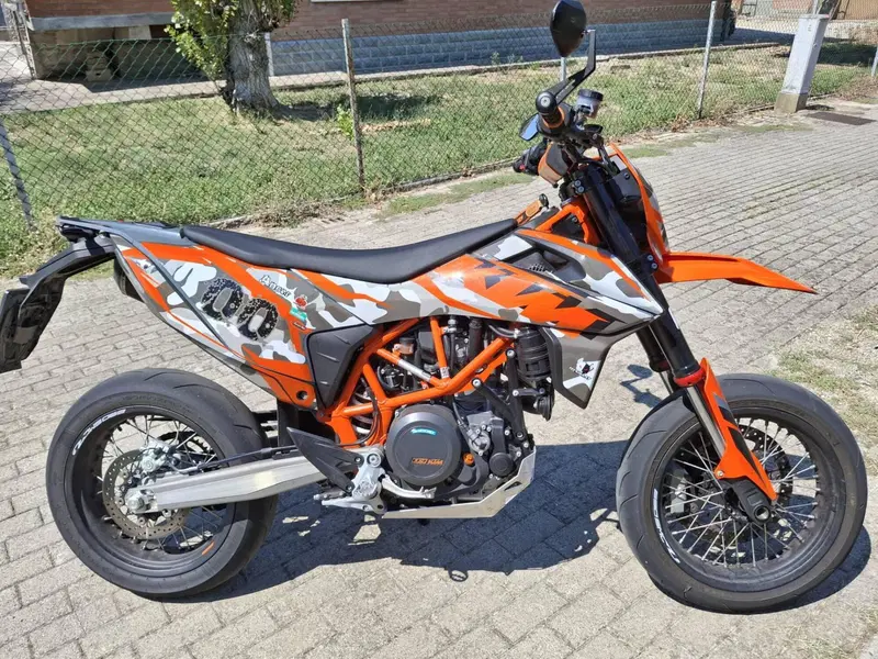 KTM 690 SMC R (2021 - 22)