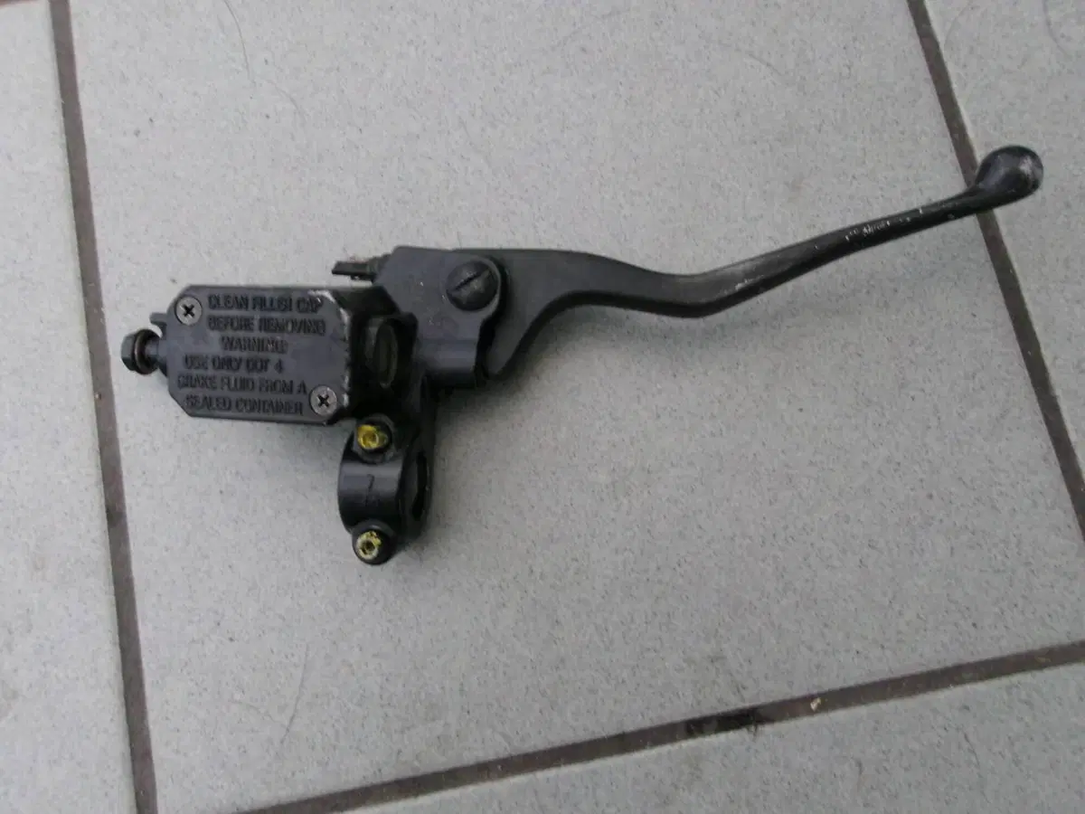 POMPA FRENO ANTERIORE DESTRA PIAGGIO MP3 350 SPORT