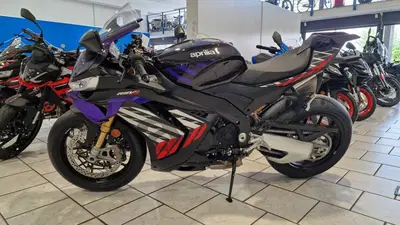 Aprilia RSV4 1100 Factory (2025 - 26) nuova