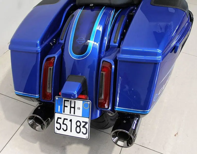 Harley-Davidson CVO Road Glide (2023) (11)