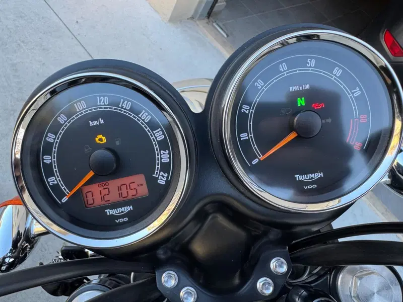 Triumph Bonneville T100 (2008 - 16) (8)