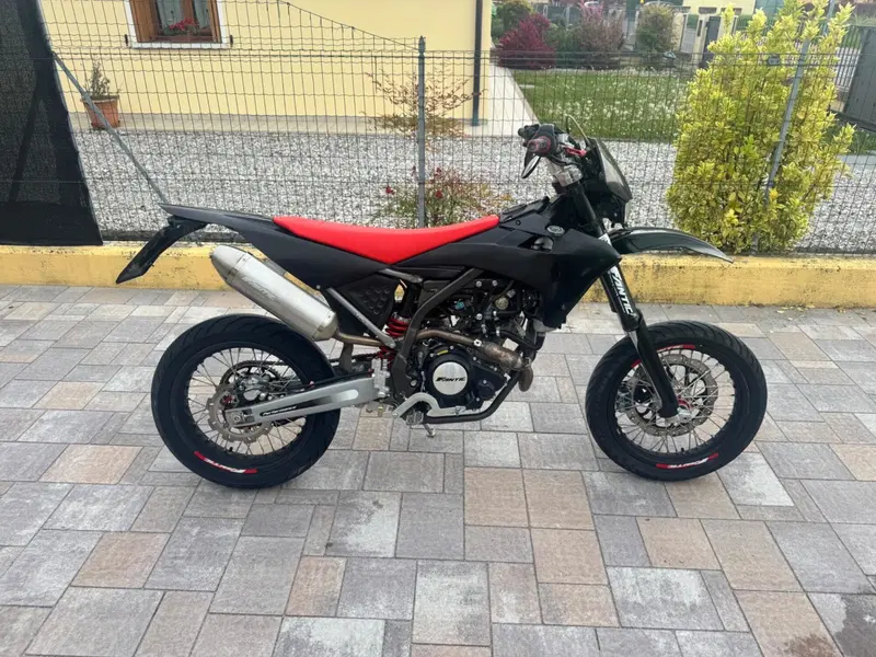 Fantic Motor XMF 125 Motard Performance 4t (2021 - 22) (3)