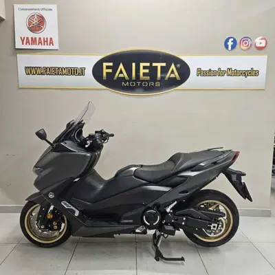 Yamaha T-Max 560 Tech Max (2020) usata