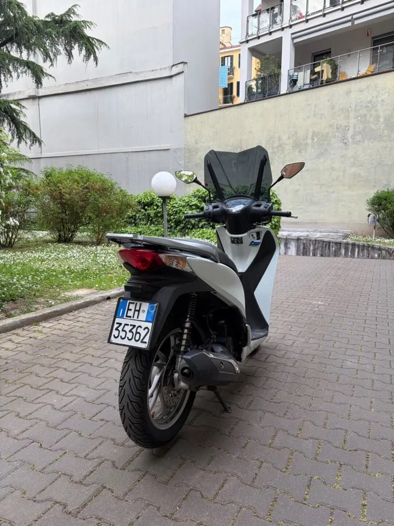 Honda SH 125 i ABS (2013 - 17) (4)