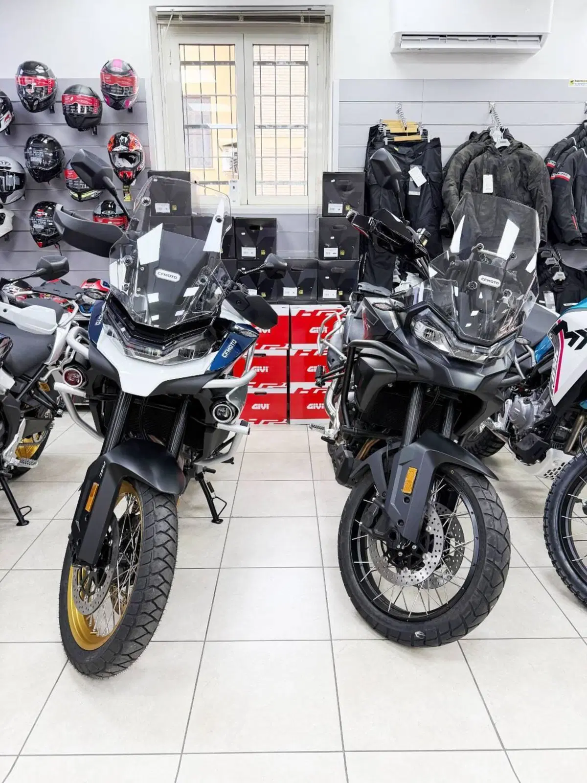 CFMOTO 700MT Adventure (2025 - 26) (8)