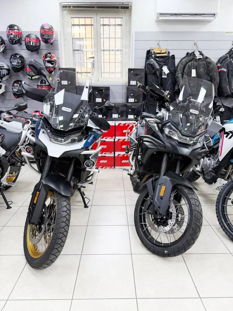 CFMOTO 700MT Adventure (2025 - 26) (8)