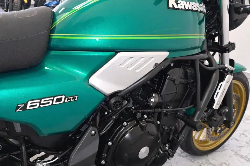 Kawasaki Z 650 RS (2022 - 24) (12)