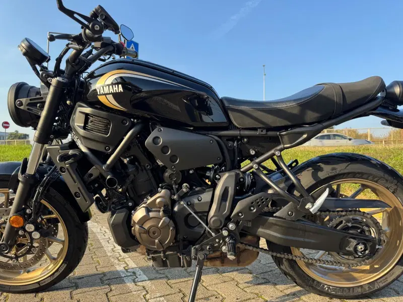 Yamaha XSR 700 (2022 - 26) (4)